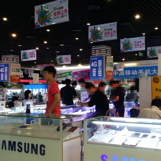 なんとAppleストア前! 大胆不敵な中国のiPhone 6転売現場とは?