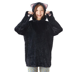 黒猫に変身できる猫型ルームウェア