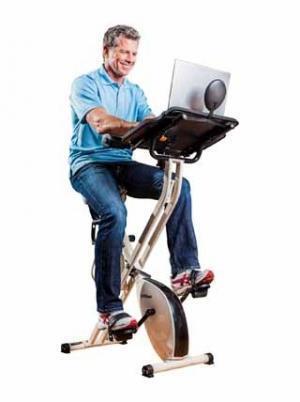 仕事しながらフィットネス! "パソコンデスク"がついたエアロバイクが発売