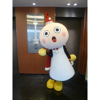 京都タワー「たわわちゃん」がプレゼントを渡すサプライズ! 恋人や家族に