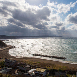 廃校が“太陽光発電”で甦る!?　佐渡の酒造りにみるエネルギーの地産地消