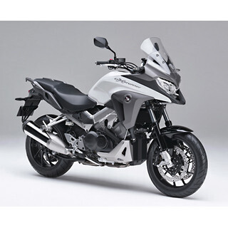 ホンダ、アドベンチャースタイルの「VFR800X」を発売