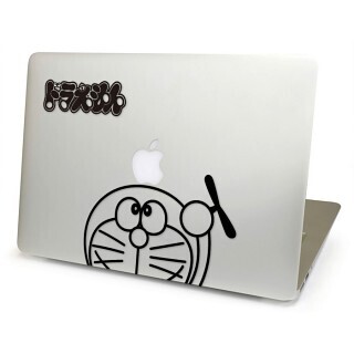 ラナ、MacBookやiPadを飾るドラえもんステッカー