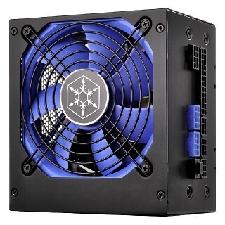 SilverStone、80PLUS BRONZE認証のフルプラグイン式600W/700W電源