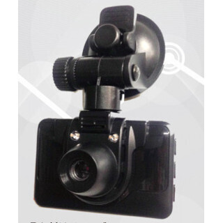 テック、42gのドライブレコーダー - 2.4型液晶を搭載