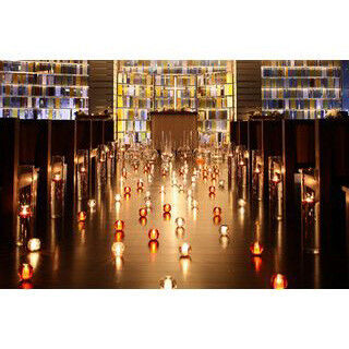 東京都・六本木で「100万人のキャンドルナイト」開催 - 礼拝堂が幻想空間へ