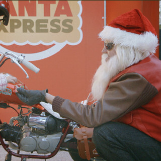 1万6,280枚のビスコから生まれた"ものがたり"を公開中 - 江崎グリコ