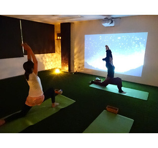 大阪府大阪市に、室内にいながら大自然を体験できるヨガスタジオがオープン