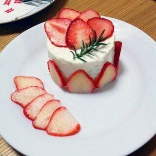 1歳から食べられる「クリスマスケーキ」