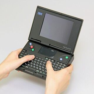あの日あの時あのコンピュータ (10) 世界最軽量のPC/AT互換機はウルトラマン - 日本IBM「Palm Top PC 110」