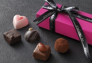 東京都渋谷区のホテルで、バレンタイン用トリュフチョコレートを販売