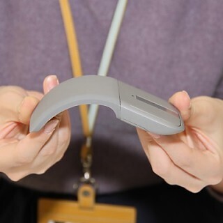 待ってた人も多かった? - 日本マイクロソフトのBluetooth版「アークタッチマウス」