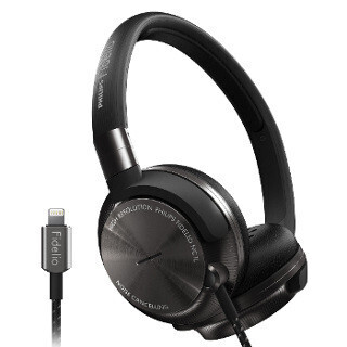 フィリップス、Lightning接続して使うノイズキャンセリングヘッドホン