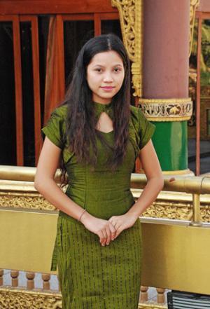 国立舞踊専門学校からスターダンサーへ - ミャンマー女性の働き方