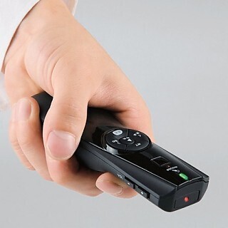 エレコム、マウス機能でPowerPointをコントロール可能なレーザーポインタ