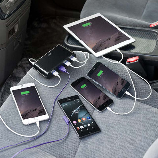 サンワサプライ、最大5台の端末を同時充電できるUSBカーチャージャー発売