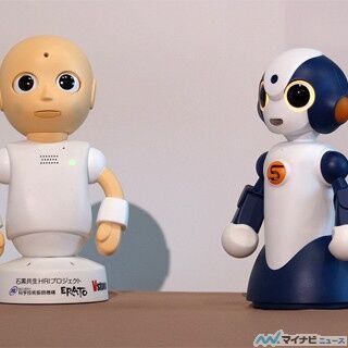 大阪大学ら、&quot;無人&quot;の記者会見で2体の対話ロボット「CommU」「Sota」を発表