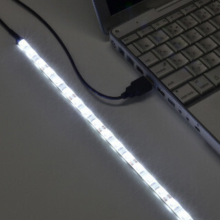 切って貼れるテープ状のLED照明