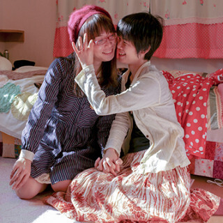 東京都・銀座で「女装の軌跡と幸福論」展-1,000人超の女装を手がける写真家