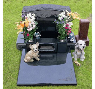 愛猫、愛犬と一緒に入れるお墓が登場