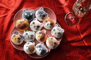 猫の顔がそのままマシュマロになった「ニャシュマロ」を食べてみた!!