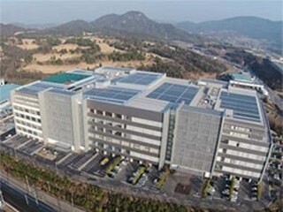 ディスコ、精密加工装置などを製造する桑畑工場に免震構造の新棟を竣工