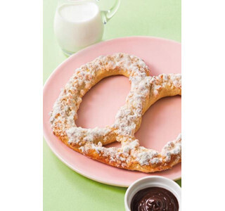 ソフトプレッツェル専門店に、「ミルククランチ プレッツェル」発売