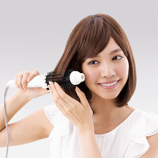 パナソニック、毛先までしっかりキャッチするショートヘアー向けアイロン