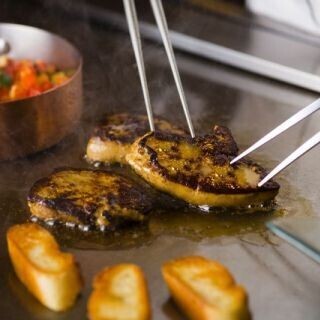 千葉県「シェラトン・グランデ」で鉄板焼ブッフェ - フォアグラも登場