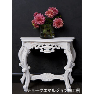 重ね塗りやヤスリがけで風合いを楽しめる自然由来のペイント販売