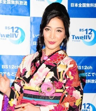 サヘル･ローズ、着物姿で登場し「うなじがきれいでしょ!」妖艶アピール