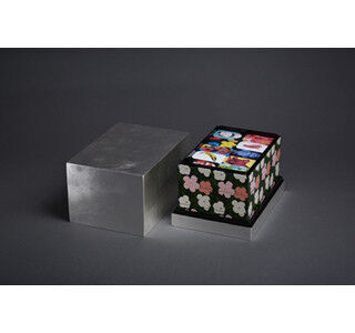 アンディ・ウォーホルの漆箱入りのど飴缶30種が、30個限定で54万円で販売