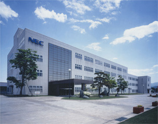 レノボ、2015年度後半よりx86サーバー「System x」をNECPC米沢工場で生産