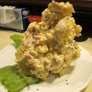 東京都・上板橋の「居酒屋 花門」、デカ盛りイラン料理とダジャレで満腹!