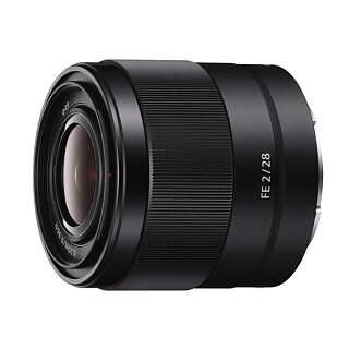 ソニー、Eマウント用の広角レンズ「FE 28mm F2」と専用コンバーター
