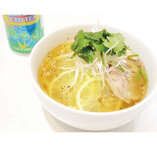 東京都・馬喰町のハワイ料理の店で「レモンラーメン」がグランドメニューに