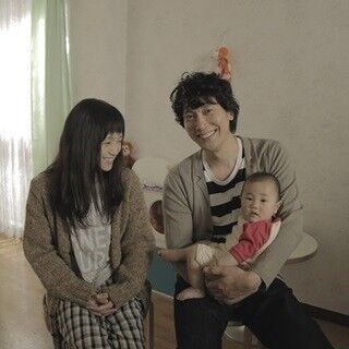 佐々木蔵之介&amp;永作博美、赤ちゃんにメロメロな最新映像が公開!