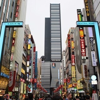 歌舞伎町の新名所「新宿東宝ビル」17日開業! 映画館･ホテル･飲食店など19店