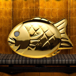 金色に輝くたい焼き型モバイルバッテリー - 5万円が当たるキャンペーンも