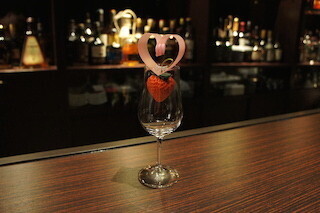 最高糖度20度を超える「とろける香りいちご」がハート型パッケージで登場