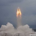 SpaceX、2017年に運用開始を予定している有人宇宙船の緊急脱出試験を実施