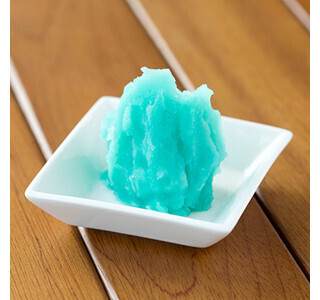 あんこがまさかのラムネ味に!? 夏でも食べやすい「爽快ラムネあん」発売