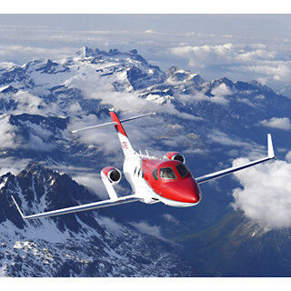 ホンダジェット欧州デビュー  - スイスで開催中のビジネス航空ショーで公開