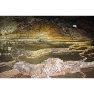 地元の”最強”絶景教えて! (6) 洞窟の中で未知との遭遇! 日本屈指の巨大鍾乳洞で自然の神秘に触れる
