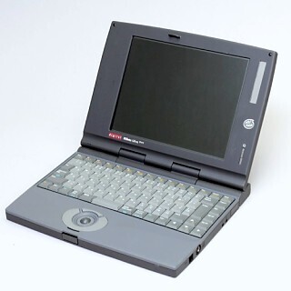 あの日あの時あのコンピュータ (11) スリムノートブックの先駆者 - DEC「Digital HiNote Ultra」