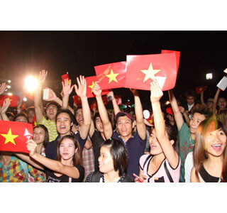 東京都・代々木公園でベトナムフェス - アオザイショウやベトナムグルメも