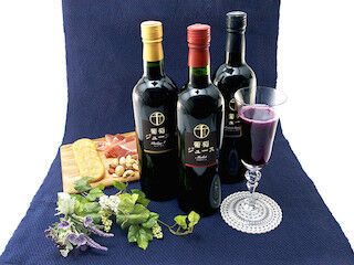 ワイン用葡萄3品種をそのまま使ったプレミアムジュースを発売--銀座千疋屋