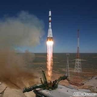 ロシアの「プラグリェースM-27M」補給船は、なぜ制御不能に陥ったのか (4) 油井飛行士の打ち上げ延期と、始まった事故調査