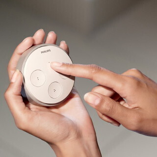 フィリップス、スマホから操作するLED「Philips Hue」の専用スイッチ