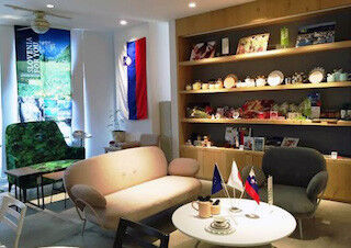 東京都・青山のFrancfrancに、スロヴェニア大使館監修のカフェがオープン